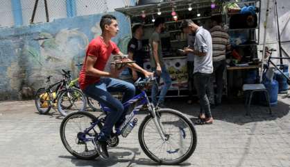 A Gaza comme ailleurs, on peut désormais se faire livrer son café à vélo