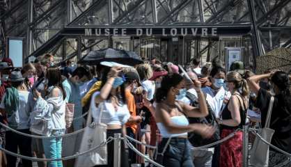 L'Île-de-France étouffe entre canicule et port du masque
