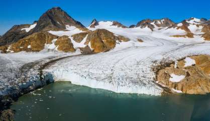 Au Groenland, la calotte glaciaire fond irrémédiablement,préviennent des scientifiques