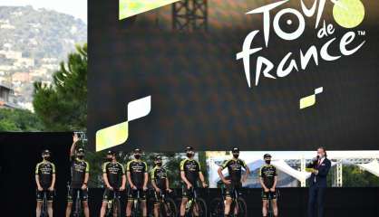 Le Tour sous tension et sans repères