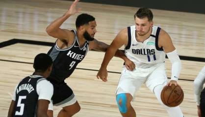 NBA: Doncic en mode record porte Dallas, Phoenix s'offre les Clippers