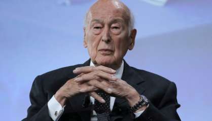 L'ancien président Valéry Giscard d'Estaing hospitalisé à Paris