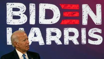 Après des mois de campagne en sourdine, Biden suit Trump dans l'arène