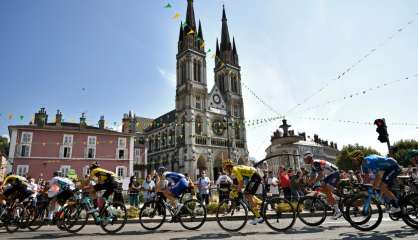 Tour de France: départ de 16e étape, dans les Alpes et au complet