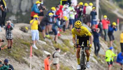 Tour de France: avantage à Roglic sur le sommet alpestre