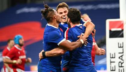 Rugby: des Bleus à réaction grâce à super Dupont