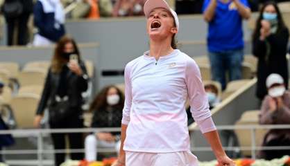 Roland-Garros: Iga Swiatek, première Polonaise titrée en Grand Chelem