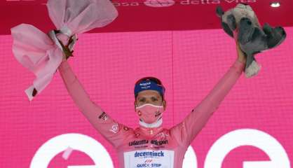 Tour d'Italie: Almeida se place avant le chrono