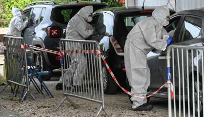 Virus: l'Europe durcit ses restrictions, mesures attendues en France