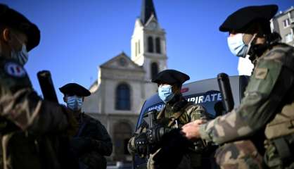 En patrouille avec les soldats de Sentinelle: dissuader et rassurer