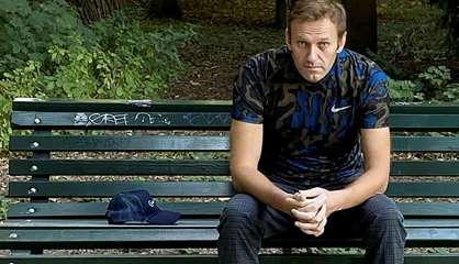 La police russe assure que Navalny était malade à cause d'une 