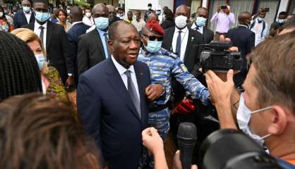 Présidentielle en Côte d'Ivoire: victoire de Ouattara reconnue en Afrique, nouvelles violences