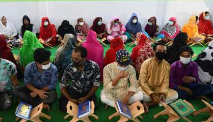 Une madrasa pour les transgenres au Bangladesh