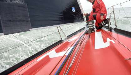 Vendée Globe: Bestaven glisse vers le cap Horn et creuse l'écart avec Dalin