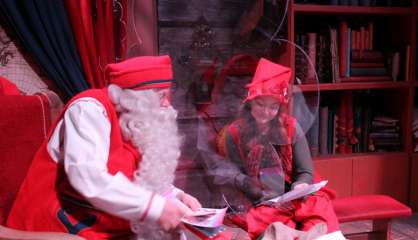 Sans touristes, ambiance solitaire pour le père Noël dans son village de Laponie