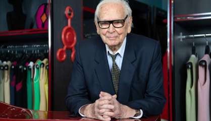 Le couturier français Pierre Cardin est mort