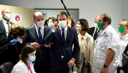 Covid: Véran souligne les effets du couvre-feu à 18H00 sur l'épidémie