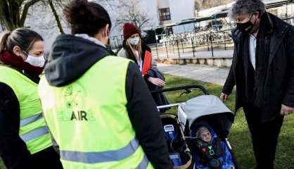 En balade avec Claire, le bébé témoin de la pollution à Anvers