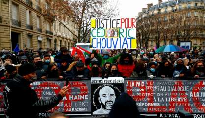 Des centaines de personnes à Paris en hommage à Cédric Chouviat, un an après sa mort