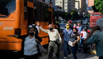 Dans un Venezuela en crise, les autobus se transforment en 