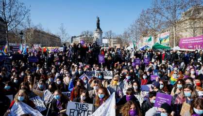 Manifestations de Paris à Montpellier à la veille de la journée des droits des femmes