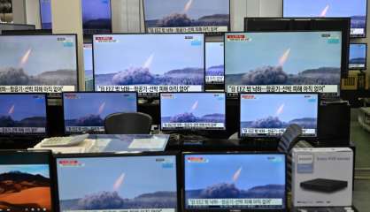 La Corée du Nord lance deux projectiles, des missiles balistiques, selon Tokyo