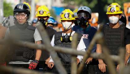 Birmanie: nouvelles manifestations au lendemain d'une journée de répression meurtrière 