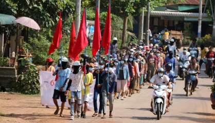 Birmanie: plus de 700 civils tués depuis le putsch