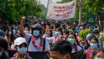 Birmanie: l'ONU craint un conflit généralisé, Nouvel an de résistance pour les opposants