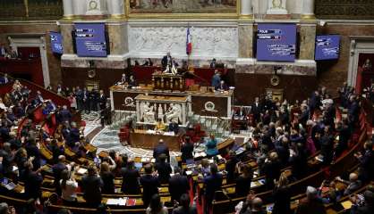 Borne dégaine un sixième 49.3, tensions à l'Assemblée