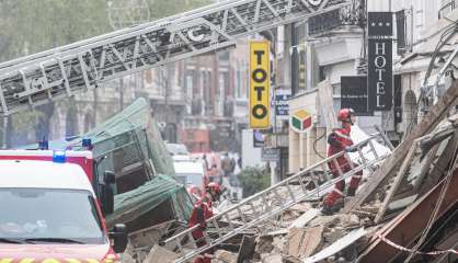 Un corps retrouvé après l'effondrement de deux immeubles à Lille