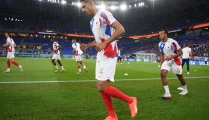 Mondial: la France avec Varane et Koundé contre le Danemark