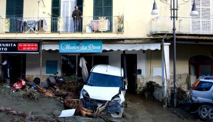 Italie: état d'urgence à Ischia après un glissement de terrain