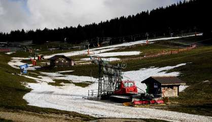 Douceur et pluie sabotent l'ouverture de la saison de ski alpin