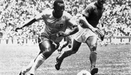 Trois jours de deuil pour Pelé au Brésil, hommages du monde entier