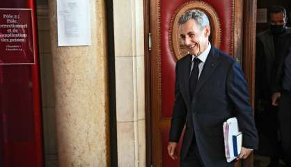 A la barre, le singulier plaidoyer de Sarkozy pour les écoutes, preuves de sa 