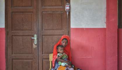 Des Rohingyas survivants d'une terrible traversée vers l'Indonésie