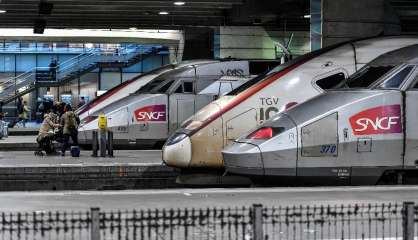 Les contrôleurs de la SNCF en grève tout le week-end, 60% des TGV annulés