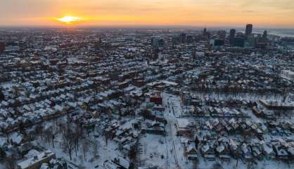 Les Etats-Unis sortent lentement de la tempête, des perturbations subsistent dans les aéroports