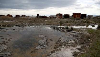 En Albanie, le pétrole noircit les paysages et les poumons