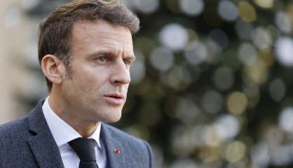 Macron dévoile son plan pour un système de santé qui s'enfonce dans la crise