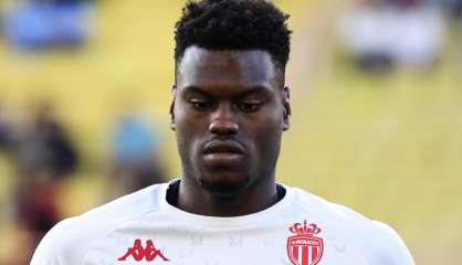 Foot: Chelsea recrute l'international français Benoît Badiashile 