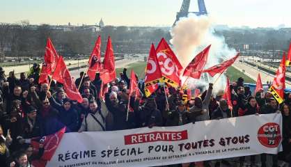 Invectives et méthodes musclées, les retraites de retour à l'Assemblée