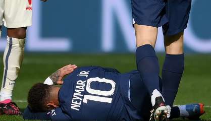 C1/Paris SG: Neymar rechute encore, saison compromise