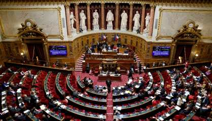 Retraites: les débats s'engagent devant le Sénat, droite et gauche s'affrontent