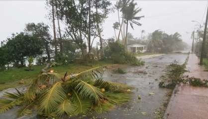 [17h40] Cyclone Donna : Interventions en cours et scènes de désolation à Lifou