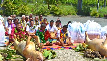 Coutume : le petit chef de Vaimalau intronisé