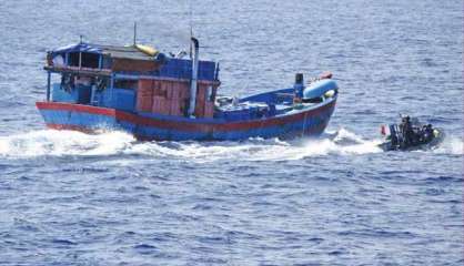 Deux « blue boats » en fuite, mais repérés par l'armée