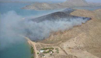 Incendie à l'îlot Puen : 600 hectares de végétation et des habitations menacées