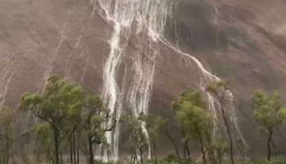 Australie : Le parc national d'Uluru fermé après des pluies torrentielles